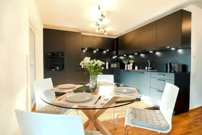 Image de Exclusive urban oasis by the river