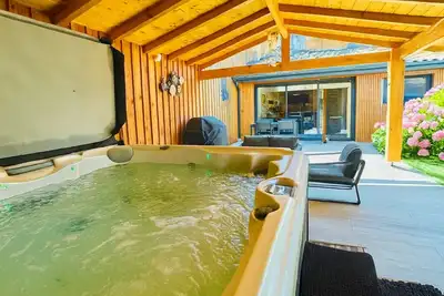 Image de La Bulle Médocaine – Cocon haut de gamme avec jacuzzi privatif