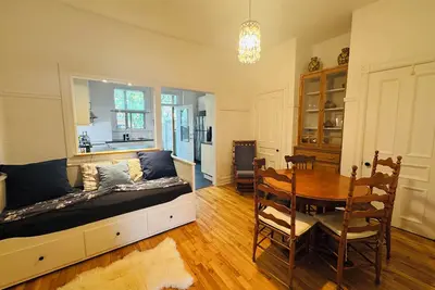 Image de Appart familiale-Metro Beaubien avec Parking