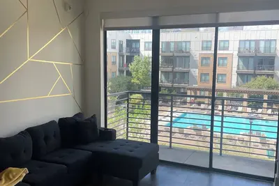 Image de Dallas Loft-Your getaway home