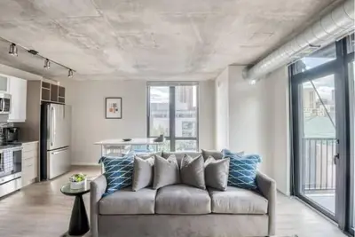 Image de 11th Floor Sky Suite Downtown Pool/Gym/Parking