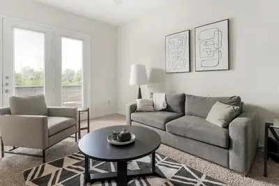 Image de Landing | Stylish 2bd, Pool, Clubhouse