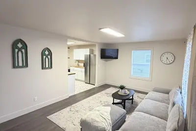 Image de Newly Remodeled Home, Quiet Neighborhood, Perfect for Work, Sports & Outdoors