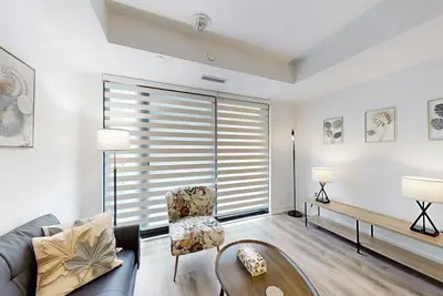 Cozy 2 Bdrm 2 Bath Entire Suite - Centre Hamilton