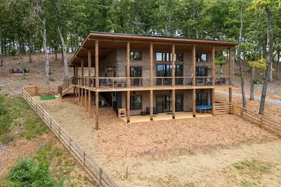 Image de Modern Rustic Log Cabin-Dog Friendly-Fenced-Views-Hot Tub