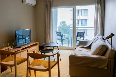 Image de Exclusivo en el Golf Punta Carretas con garage