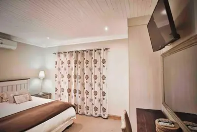 Image de Lovely Two Bedroom Cottage No Loadshedding