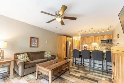 Image de Keystone Mountain Escape – Walk to Lifts, Pool, Hot Tub & Sauna!