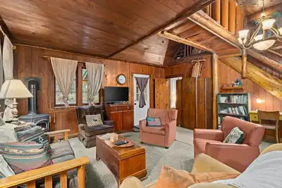 Image de Quaint Mt. Hood Forest Retreat