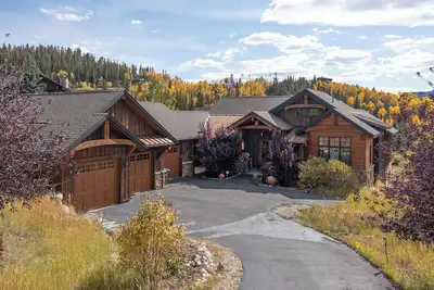 Image de Luxury Mountain Home with Private Hot Tub and Stunning Mountain Views