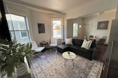 Image de 2 Br 15 Min to Nyc: Parking, Pets Ok, Laundry