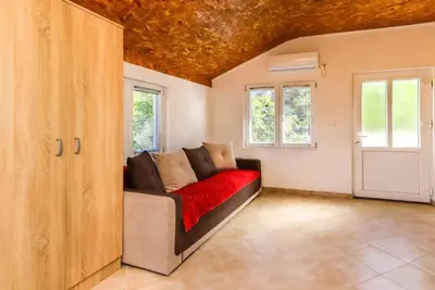 One Bedroom Apartment 2