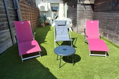 Image de Charmante maison en pierre avec billard et vue sur la campagne – Montrem (Dordogne)