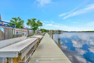 Image de Palm Terrace | Waterfront, Pool, Hot Tub,  Tennis