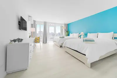 Image de Tropical Studio On Beach w/ Parking and Gym at Esj