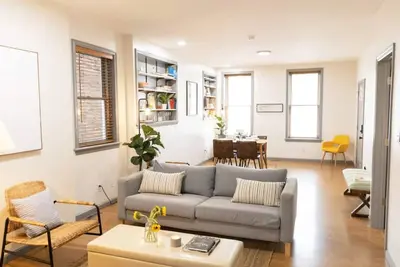 Image de Chic Brownstone in Historic Troy w/Furnished Deck