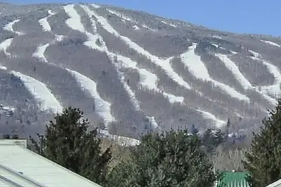 Image de Clean comfortable Condo one mile to Okemo mountain!