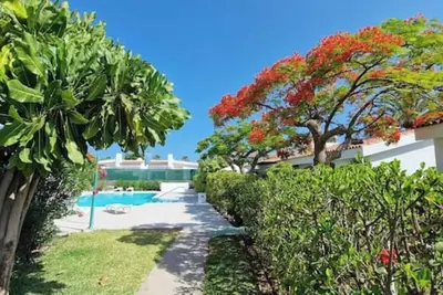 Image de Lovely 3 bedrooms villa in the heart of Maspalomas. Pool shared with few units