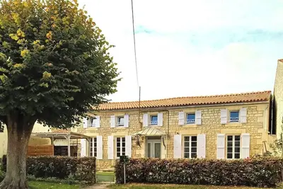 Image de Maison familiale, pour un séjour nature et découverte de notre belle région.