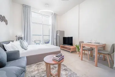 Tranquil Studio in Al Furjan, deleguest