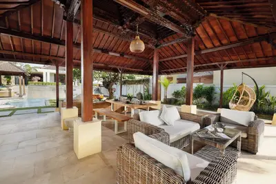 Image de 2 Br villa - Elegance meets leisure