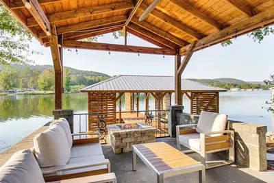 Image de < 1 Mi to Boat Launch: Home w/ Dock in Scottsboro