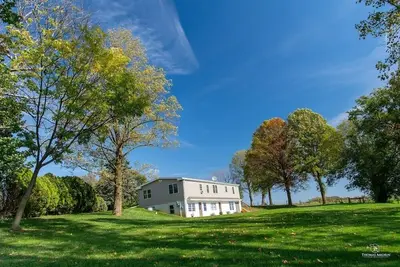 Image de Amish Country Cottage at Nature View Farm
