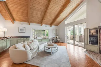 Image de Cozy 6 bd room Retreat near Saint Mary's College