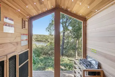 Image de The Lake House | Faith-Focused Retreat + Sauna