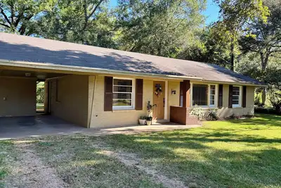 Image de Bayou Home close to Ulm. Sleeps 12.