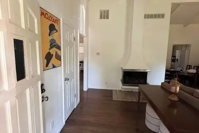 Image de Charming Se Ict Home 3 Bedrooms/2 Baths/2 Queens/1 Twin/1 Queen Pullout