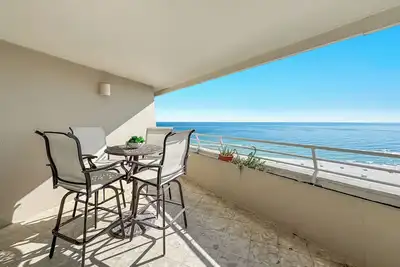 Image de Eden Condo E900 | Beachfront | 3 Pools | On-Site Day Spa & Salon | My Beach Getaways