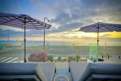 Image de Modern Ocean-View Retreat w/ Firepit & Steps to Carlsbad Beach