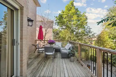 Image de Stylish newly Renovated 3br Home-Perfect Family Location