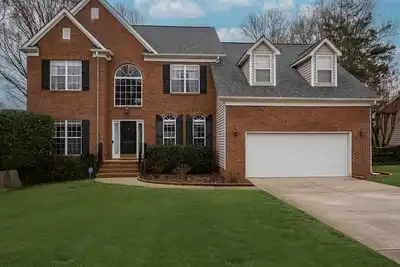 Image de Fantastic Cottage with Fire Pit and Barbecue in Charlotte, North Carolina