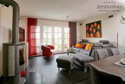 Image de Zeesboothaus 1 - Living on two floors with comfort & lake view