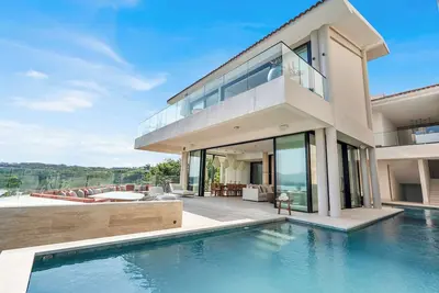 Image de Please Inquire Before Booking – Luxury Villa