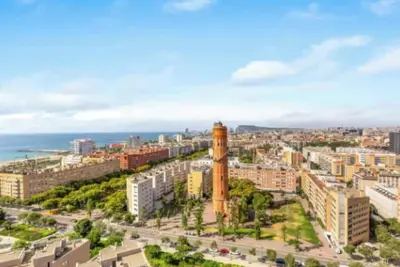 Image de Elegant 4-Bedroom Penthouse with Terrace, Sea Views