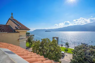 Image de 2½-room apartment with balcony on the kilometer-long lakeside promenade
