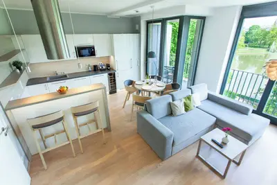 Image de 2-room apartment with whirlpool tub in the heart of Dresden's old town