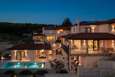 Image de Luxury Villa Wave & San, 2 heated pools, sauna, gym, barbecue, ideal for families
