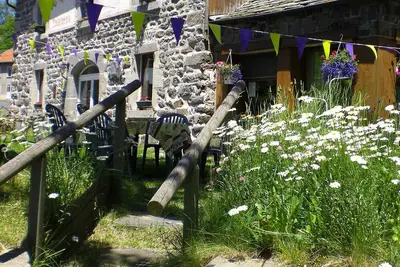 Image de Ancien relais de poste de 1875 à 1150 m alt. proche du Mont Mézenc dans hameau