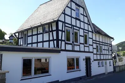 Image de Maison de vacances pour 10 personnes env. 170 qmà Westfeld, Sauerland (Région skiable du Winterberg)