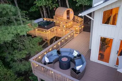 Image de Tranquil Mt retreat | hot tub | sauna | Ev charger