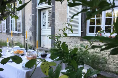 Image de Le Grand Enclos – Grande maison familiale de charme en Auvergne