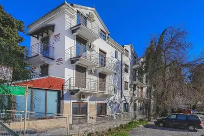 Image de Cozy 1-bedroom apartment in charming Igalo with Ac