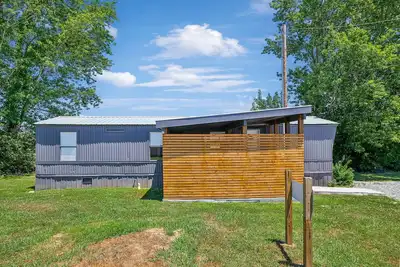 Image de Cozy & private 2-bedroom home in Hohenwald, Tn only 4miles to the Natchez Trace