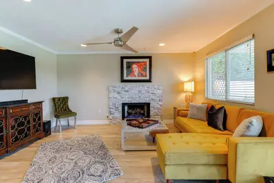 Lakefront Living! Huge Phoenix Home w/ Pool Table