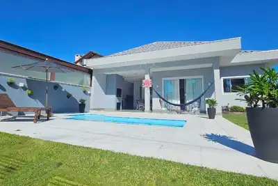 Image de Grey House, your refuge in Canto Grande