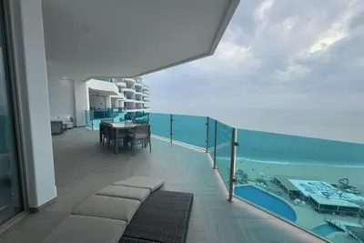 Image de Esmeralda Beach Resort 3 Bedrooms Condo C 1001